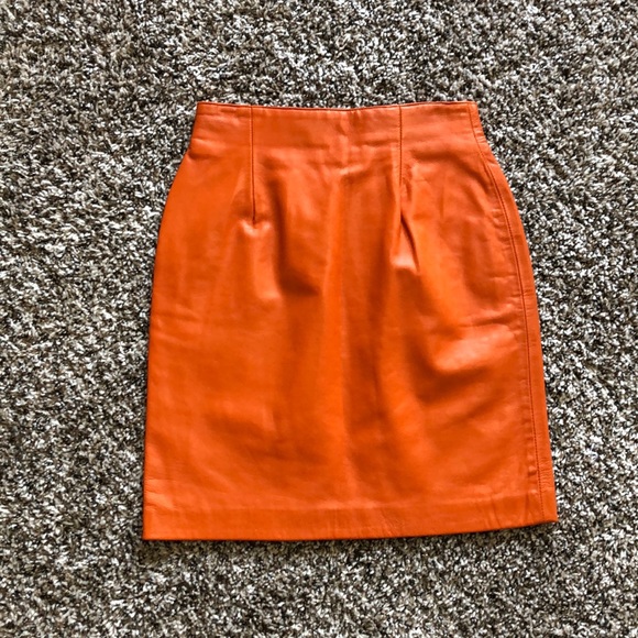 *[Tannery West]* leather skirt - Picture 2 of 8